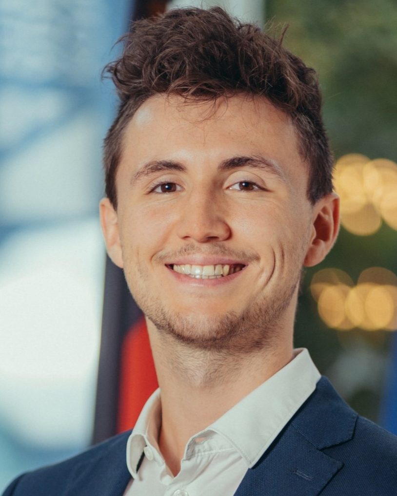Tom